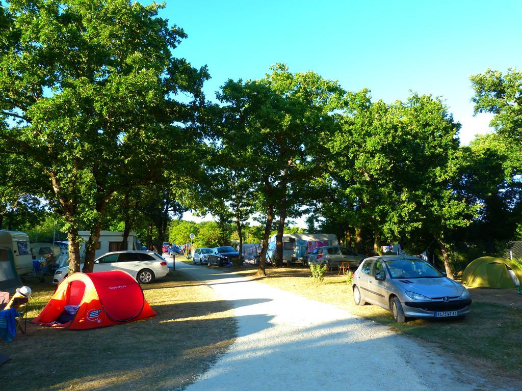 فندق سا جورج دوليهفي  Camping La Maurie المظهر الخارجي الصورة